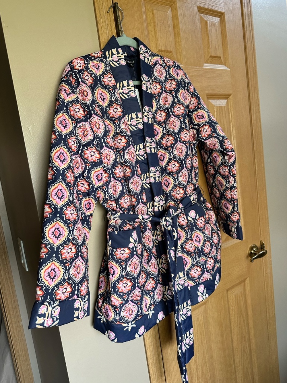 NWT VENUS Quilted Jacket with Belt - Picture 9 of 16